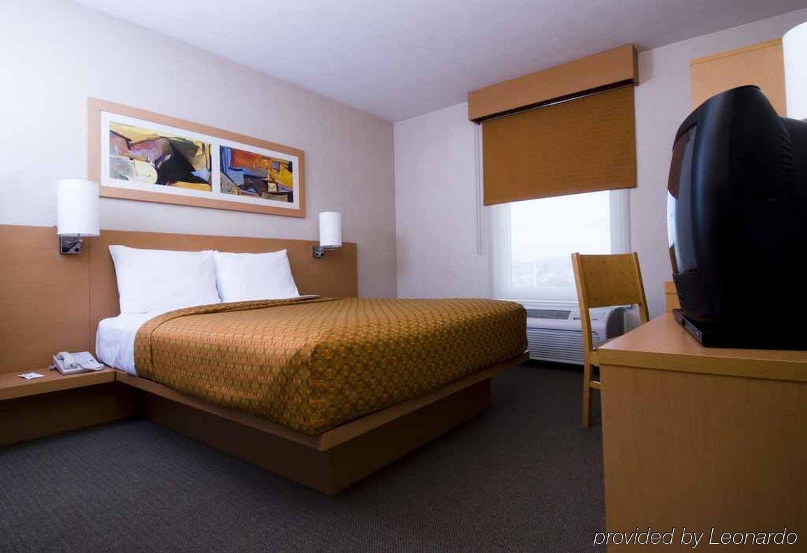 ซิตี้ เอ็กซ์เพรส เซลายา ปาร์เก Hotel เคลาญา ห้อง รูปภาพ